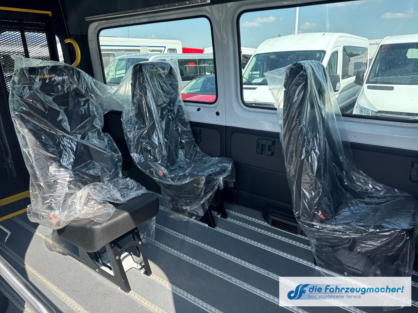 Fahrzeugabbildung Mercedes-Benz Sprinter III Tourer RWD AWD 315 CDI L2 DAB SHZ
