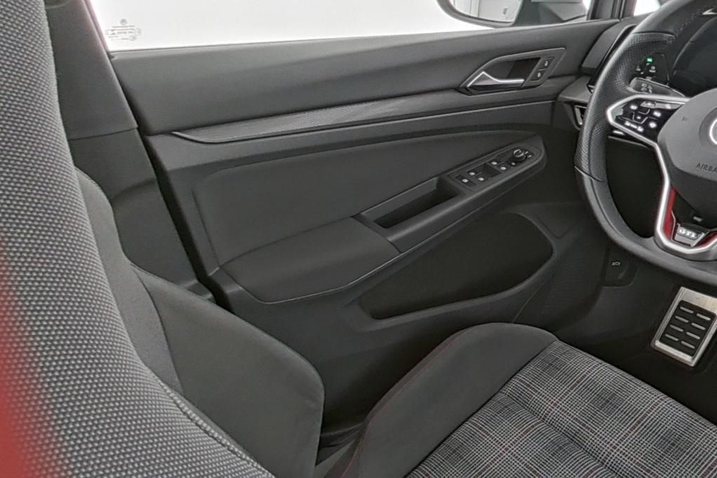Volkswagen Golf GTI 2.0 TSI DSG PDC*Klima*NAV