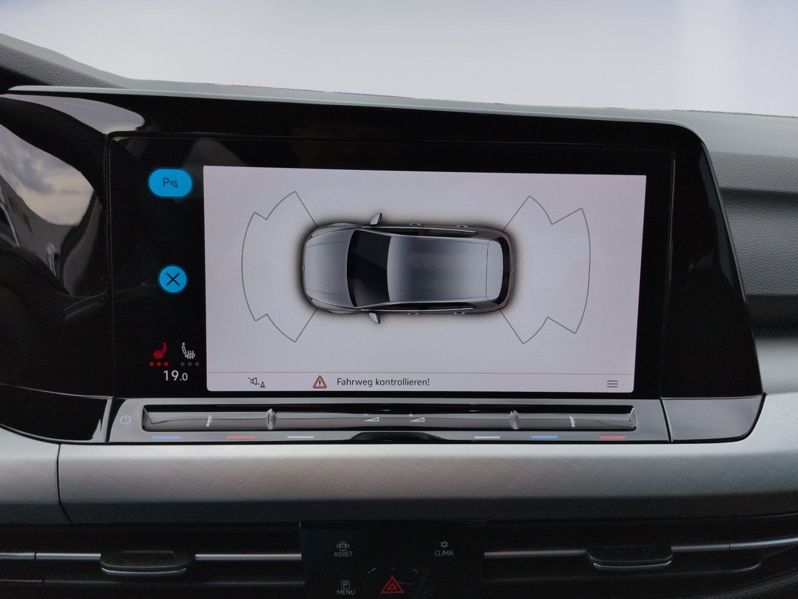 Golf VIII 1.0 eTSI DSG Life LED+ACC+APP+NAVI