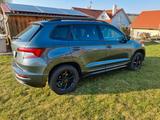 Skoda Karoq 2.0l TSI 7- Gang DSG Allrad SPORTLINE AHK - Skoda Karoq: Von Privat