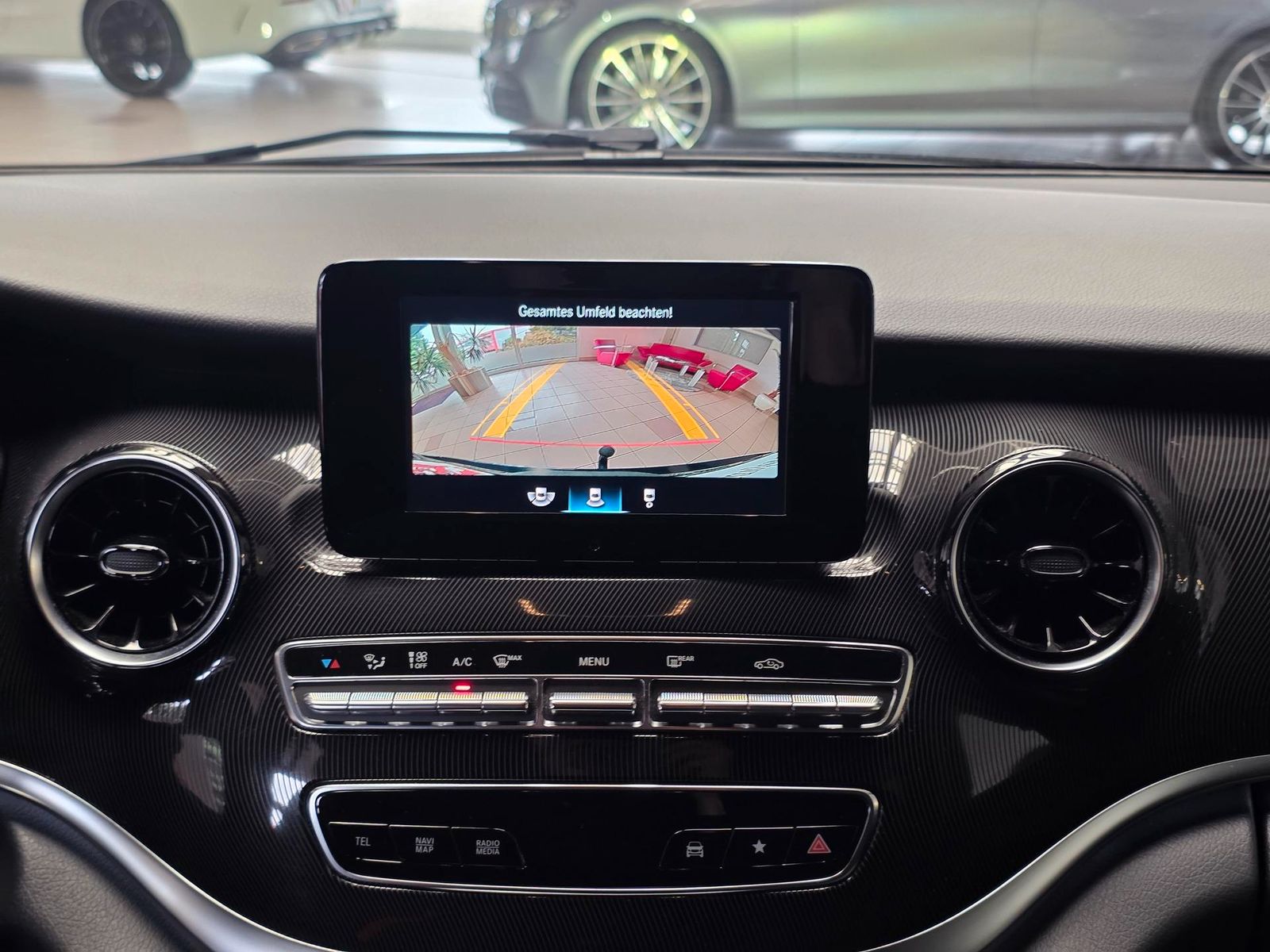 Fahrzeugabbildung Mercedes-Benz V 220d Edition lang /LED/Navi/Cam/Totwink./Ahk