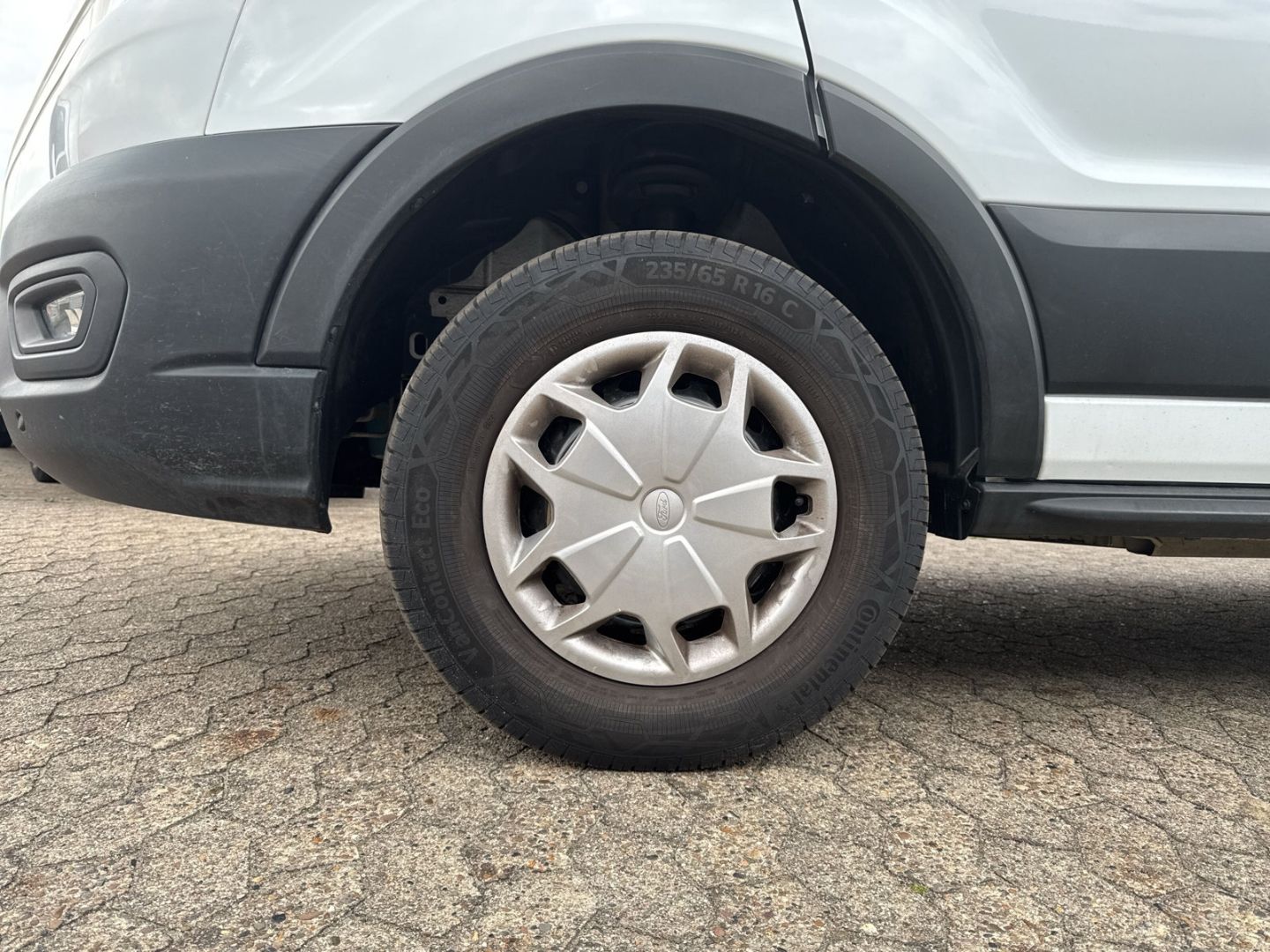 Fahrzeugabbildung Ford Transit Kasten E 350 L3 Trend Elektromotor