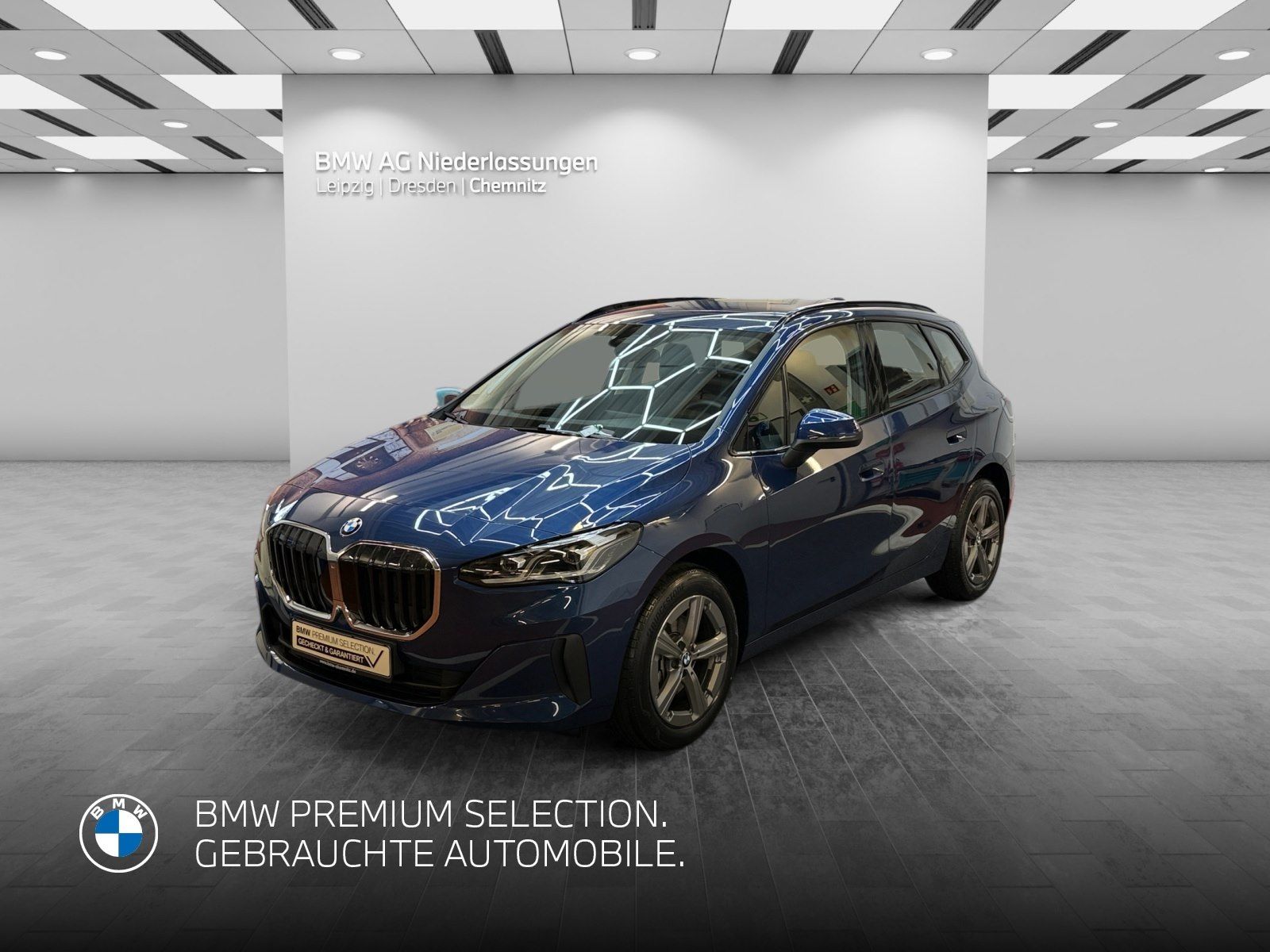 BMW 220i Active Tourer AHK Kamera LED Sitzheizung