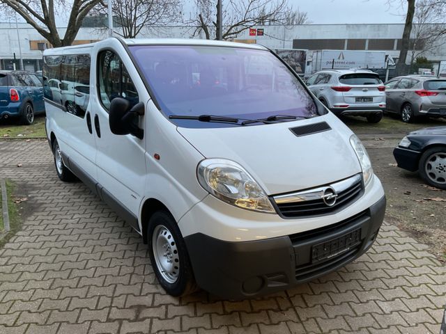 Opel Vivaro Bus  Sitze Klima L2H1 2,9t