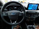 Ford FOCUS Lim. Cool & Connect MHEV+RFK+Navi+KeyF+LED - Ford Focus mit Hybrid-Antrieb