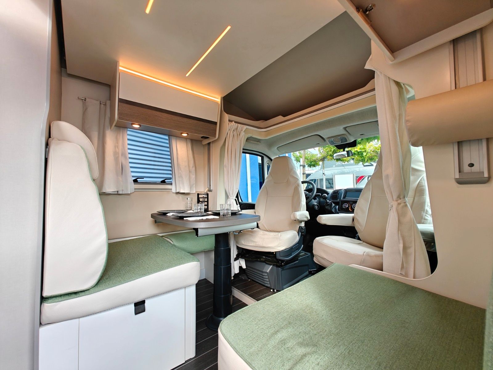 Fahrzeugabbildung XGO Dynamic 98 Plus - Modell 2025