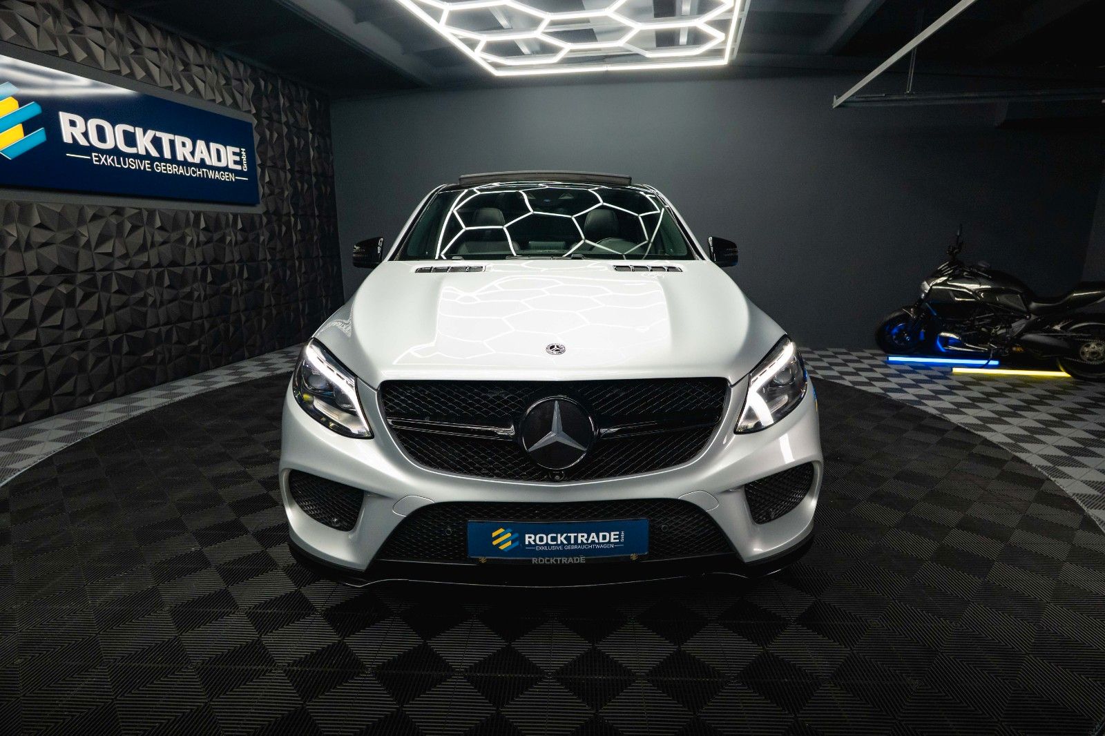 Fahrzeugabbildung Mercedes-Benz GLE 350d Coupe 4Matic AMG Night *Pano*ACC*LED*