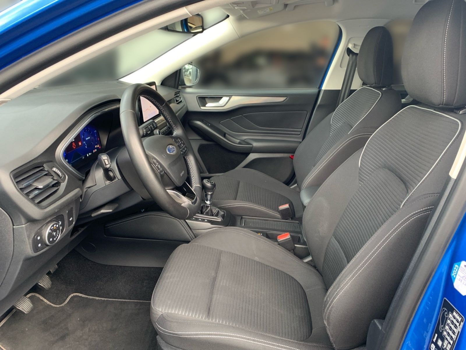 Fahrzeugabbildung Ford Focus Turnier 1.0 EcoBoost Hybrid Titanium X S/S
