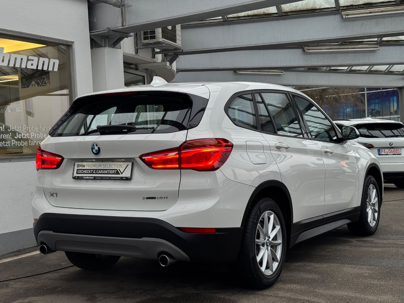 Fahrzeugabbildung BMW X1 xDrive20i Aut. Advantage AHK 2 JAHRE GARANTIE