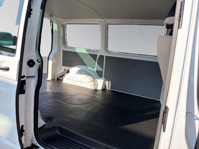 T6.1 Transporter 2.0 TDI Kombi L1H1 PDC NAVI
