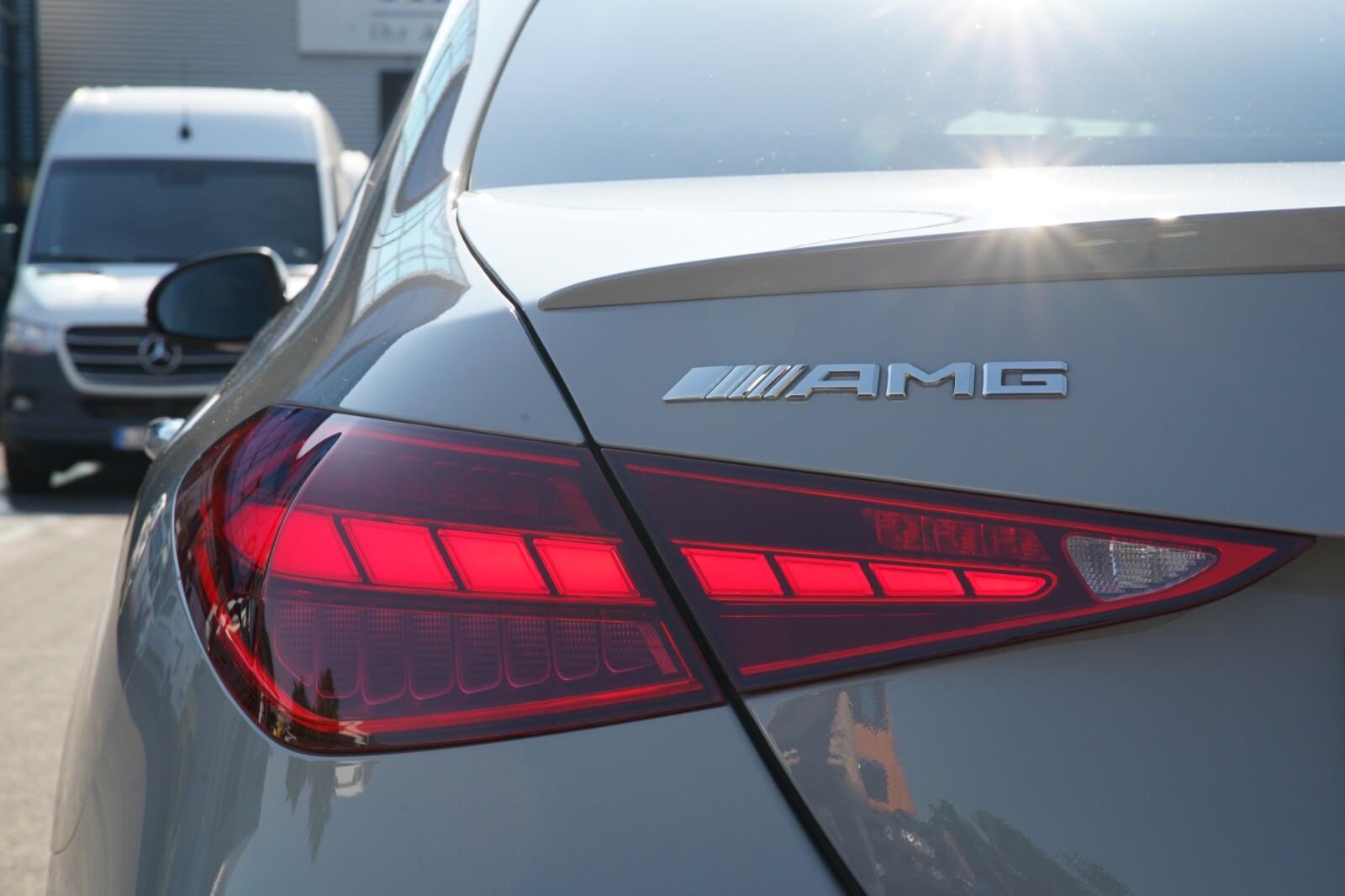 Mercedes-Benz AMG C 43 4MATIC Premium NIGHT PANORAMA STANDHEIZ