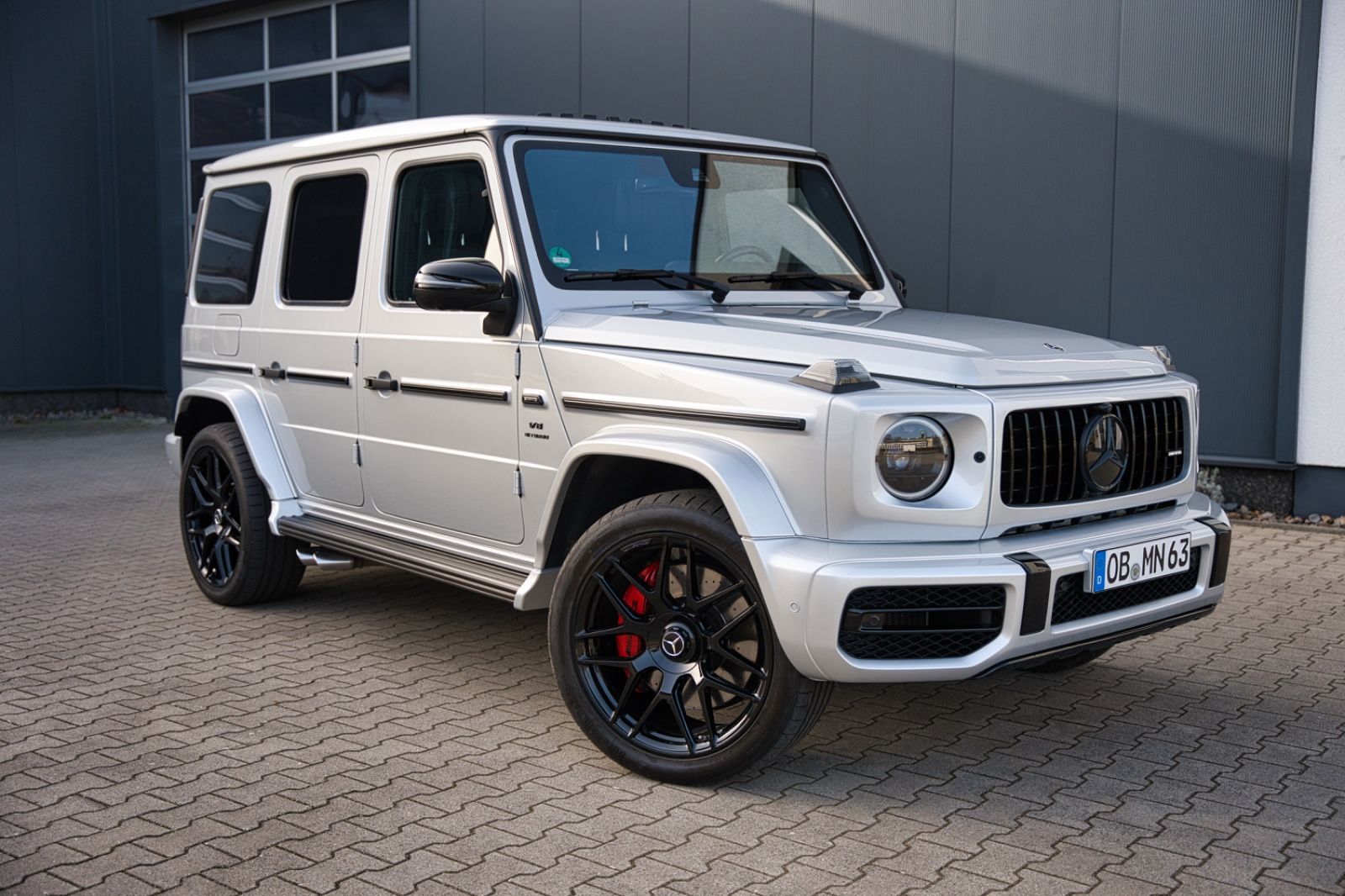 MERCEDES-BENZ G63 AMG VOLL BURMESTER STANDH GLASDACH CARBON 