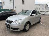 Volkswagen Polo IV Comfortline 1,4/TÜV NEU/SZH/KLIMA/ - aus 2005 mit Benzin-Antrieb: Kleinwagen