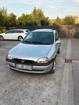 Opel Corsa B (1.2 16V) - Opel Corsa aus 2000 mit Benzin-Antrieb: Kleinwagen, 1.2