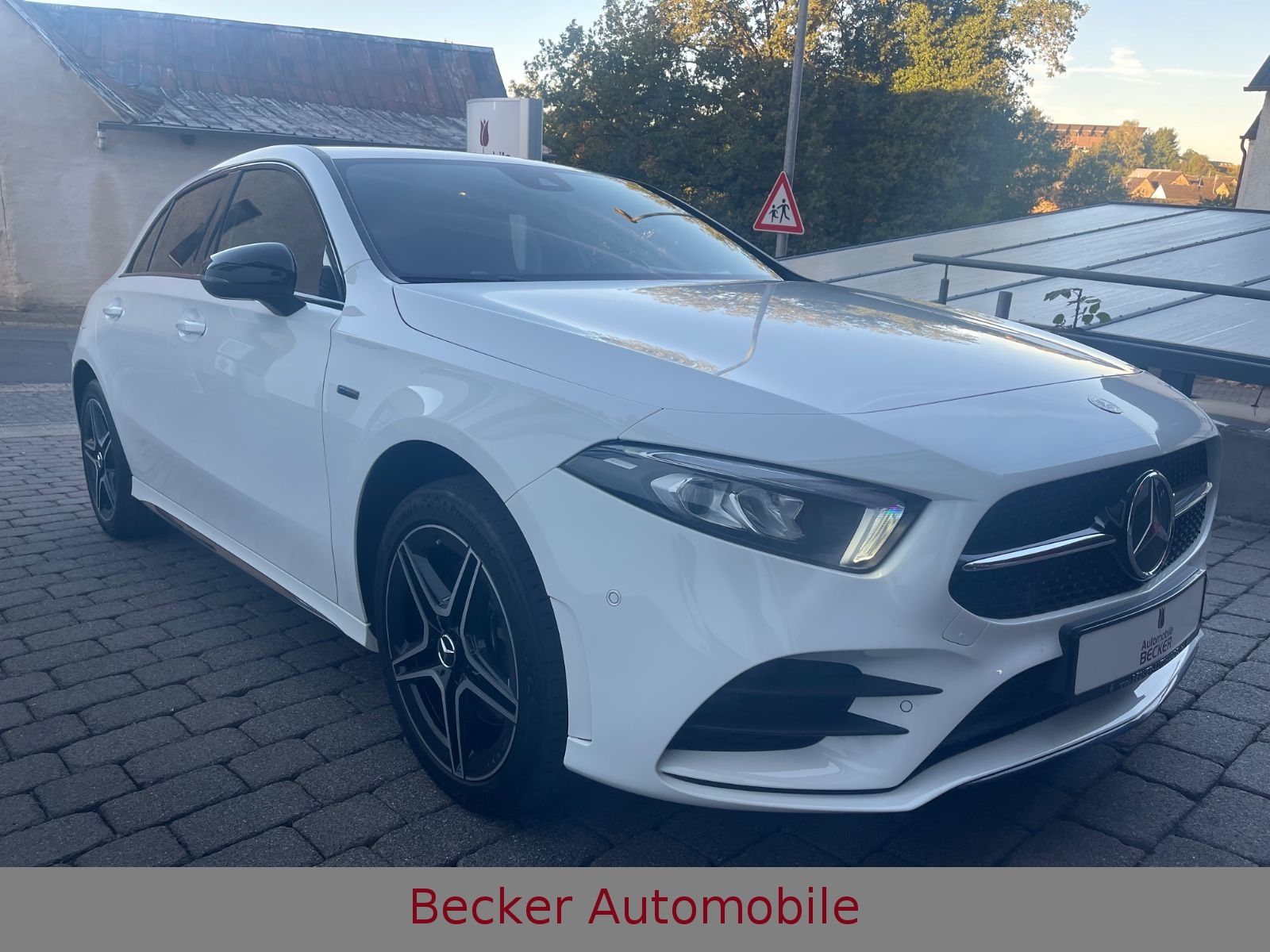 Mercedes-Benz A 250 e Edition 2020 SONDERMODELL AMG-LINE NIGHT foto 2