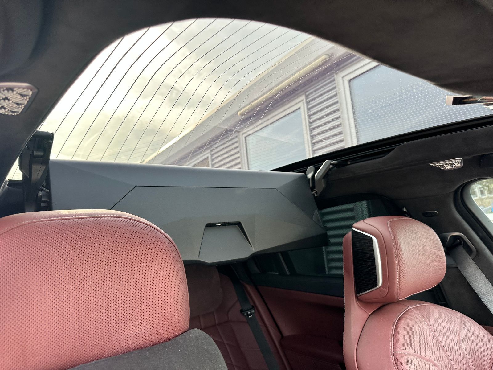 Fahrzeugabbildung BMW 740d LANG xDRIVE M SPORTPAKET*VOLL*