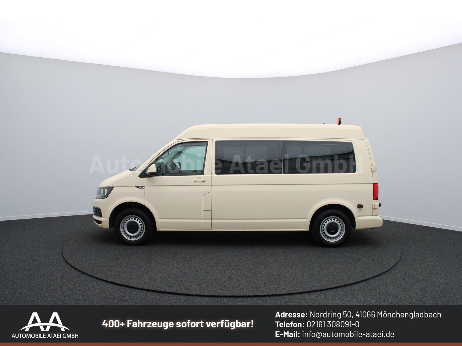 Fahrzeugabbildung Volkswagen T6 Kombi KTW *Rollstuhl-Rampe+Tragestuhl*
