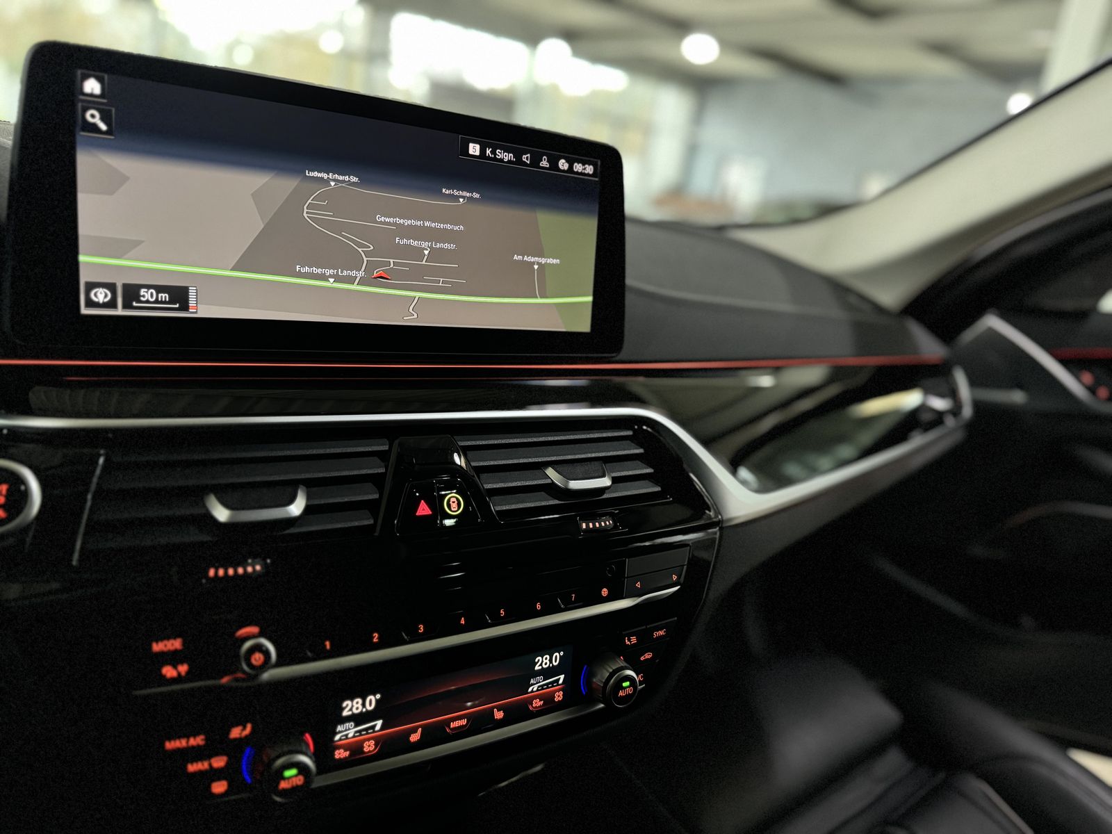 Fahrzeugabbildung BMW 540d xD Luxury Line Panorama Kamera Massage H/K