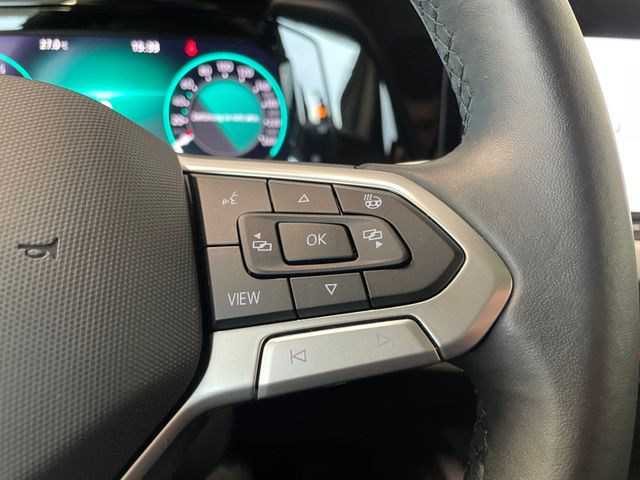 Golf VIII Life 1.0 eTSI DSG NAVI ACC SHZ
