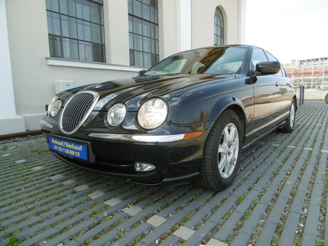 Jaguar S-Type 3.0 V6 Executive