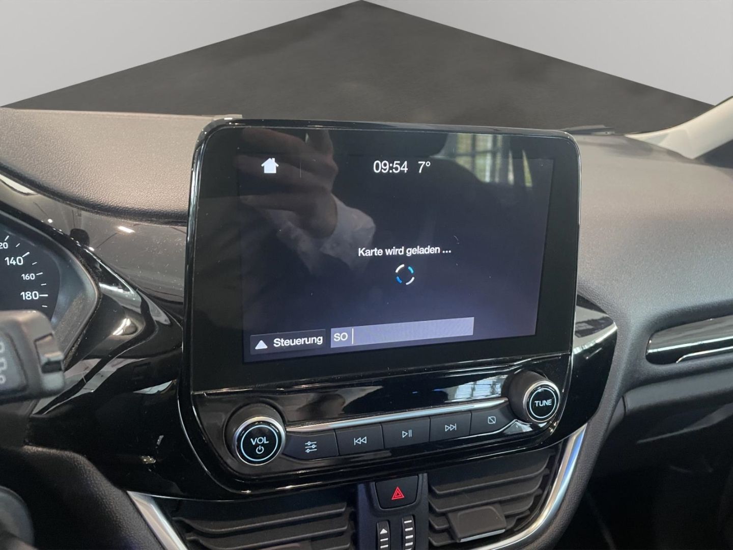 Fahrzeugabbildung Ford Fiesta Titanium Kamera Panoramadach Tempomat