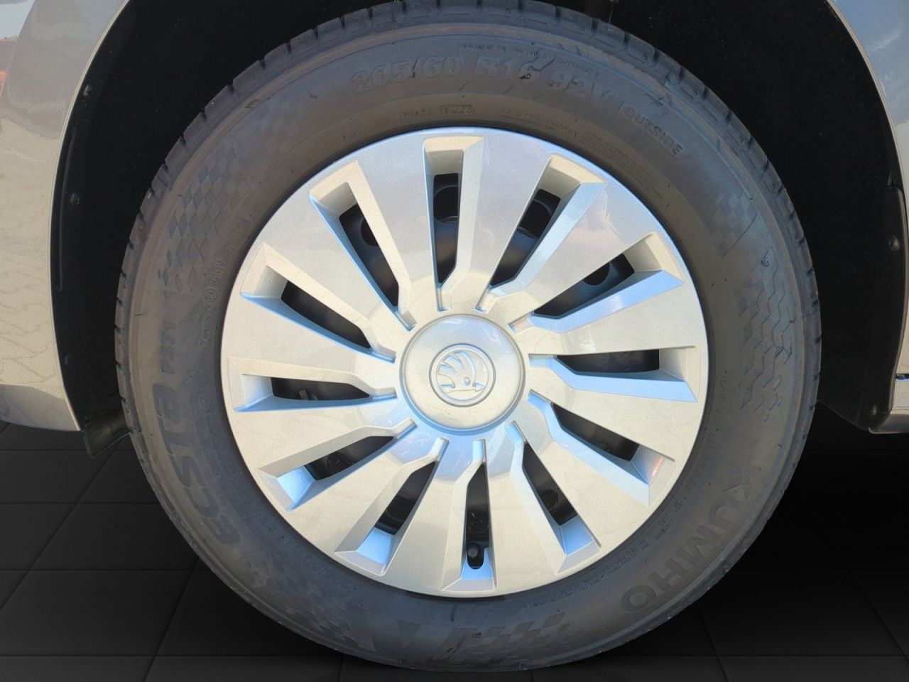 Fahrzeugabbildung SKODA Kamiq Selection 1.0 TSI DSG - AHK,Matrix,Kamera