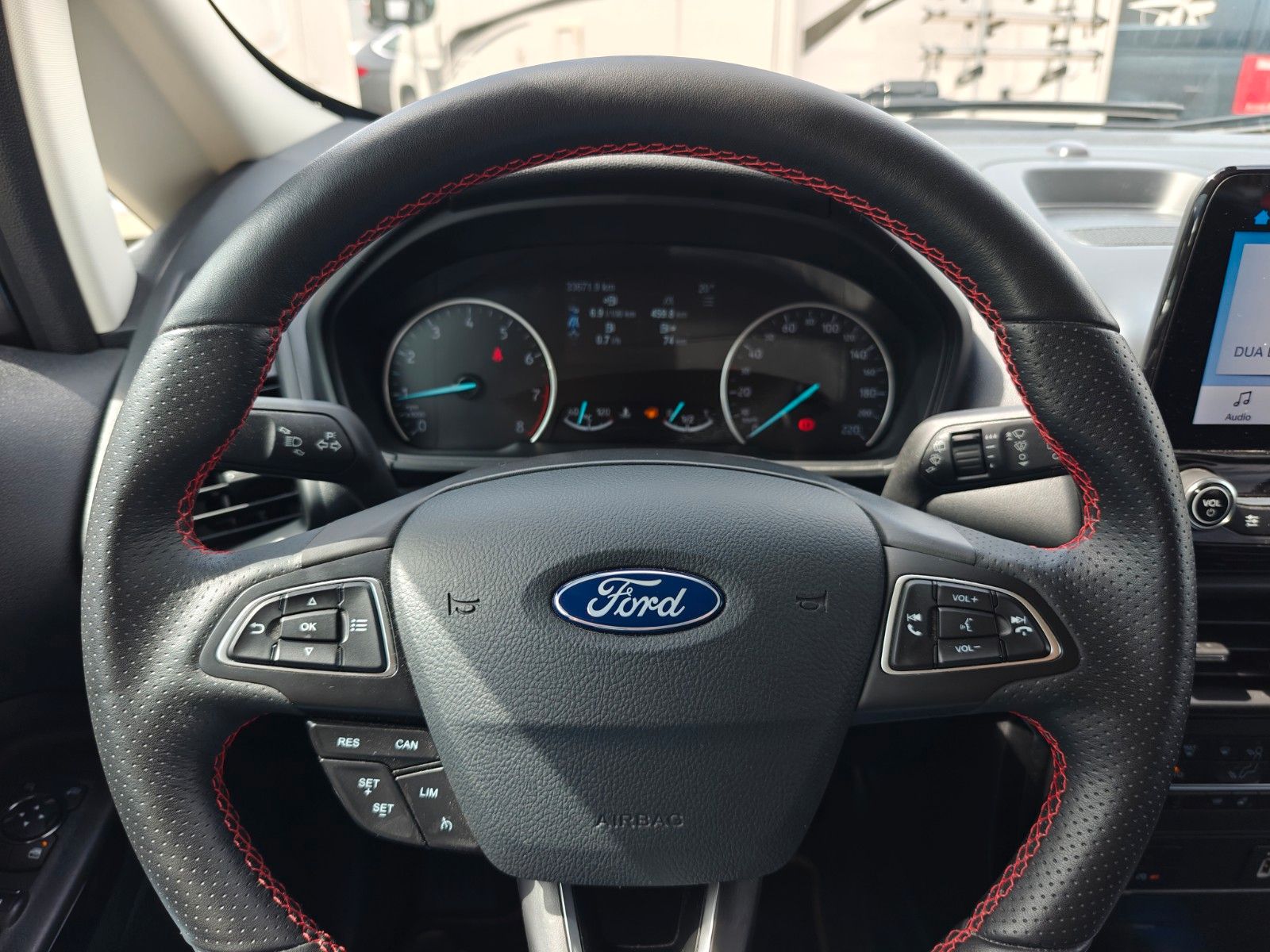 Fahrzeugabbildung Ford EcoSport ST-Line - PDC, SHZ, Lenkradhz -