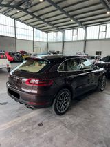 Porsche Macan S 2.Hand. Porsche Scheckheft  - Porsche Macan in Frankfurt (Main)