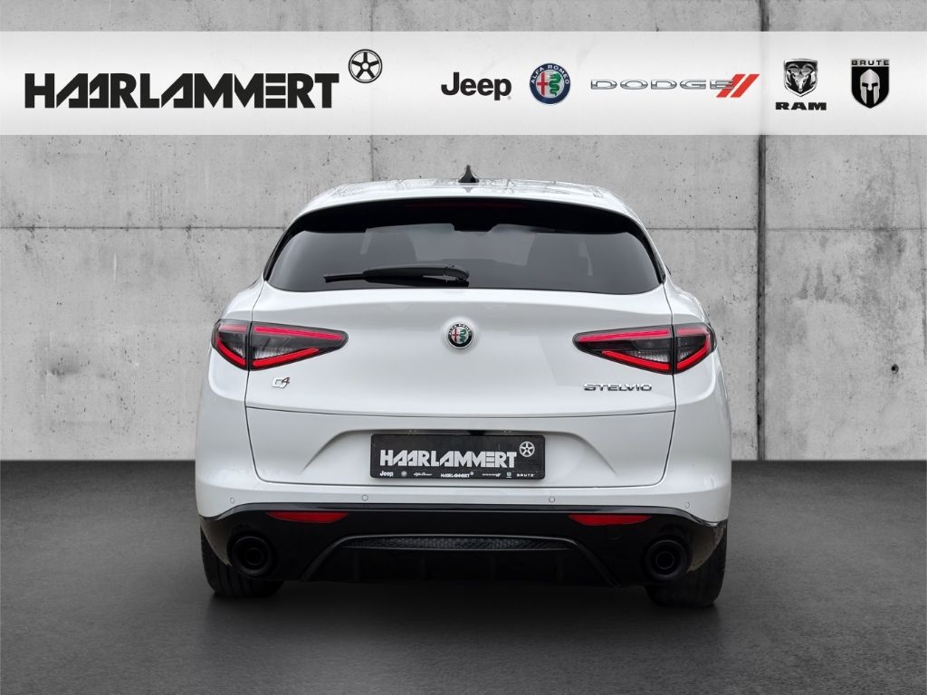 Alfa Romeo Stelvio - Bild 5