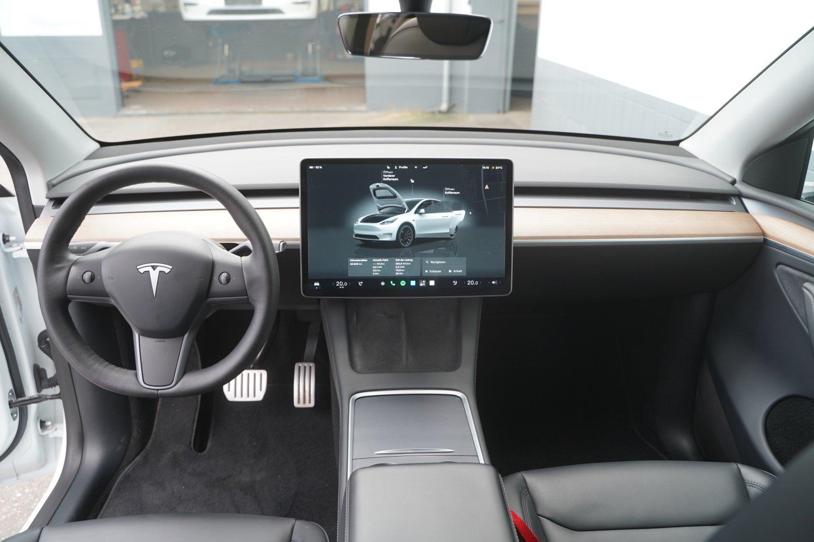 Tesla Model Y Performance *Mwst. ausweisbar*