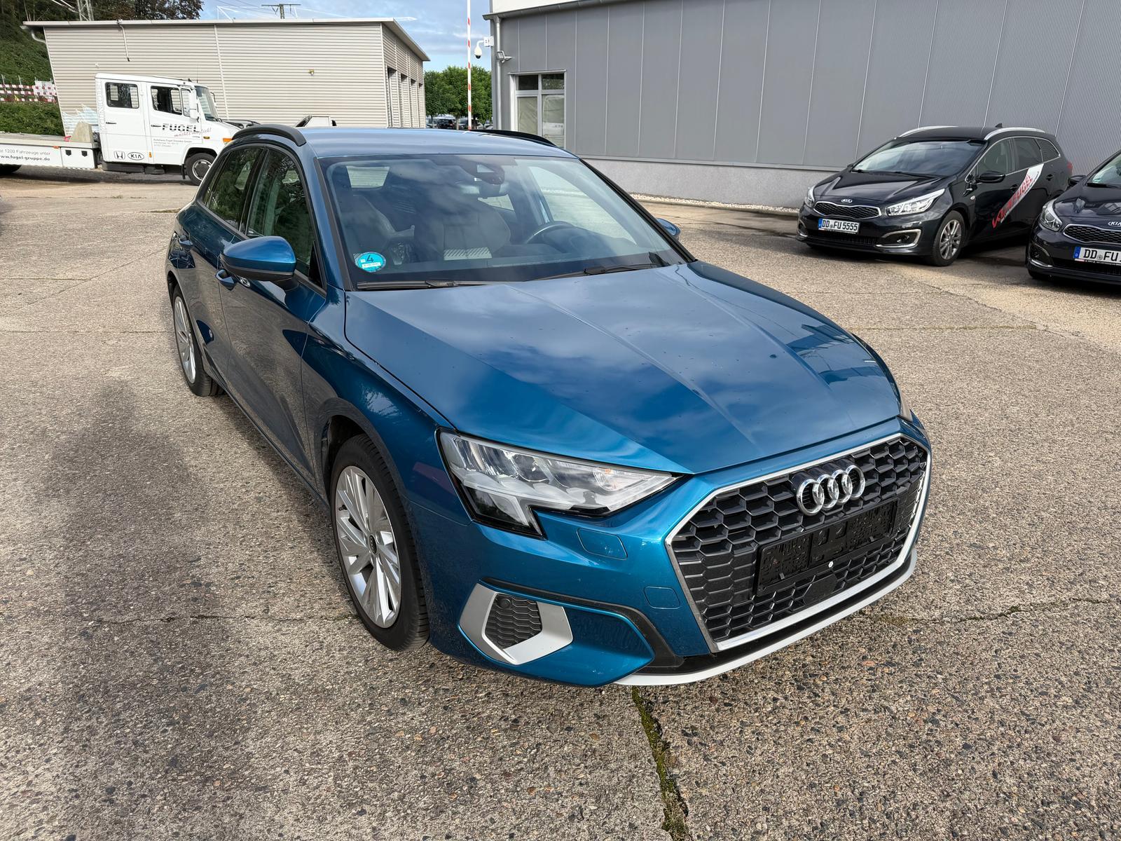 Audi A3 Sportback 1.0 TFSI 30 Advanced S tronic ACC 1, миниатюра 2