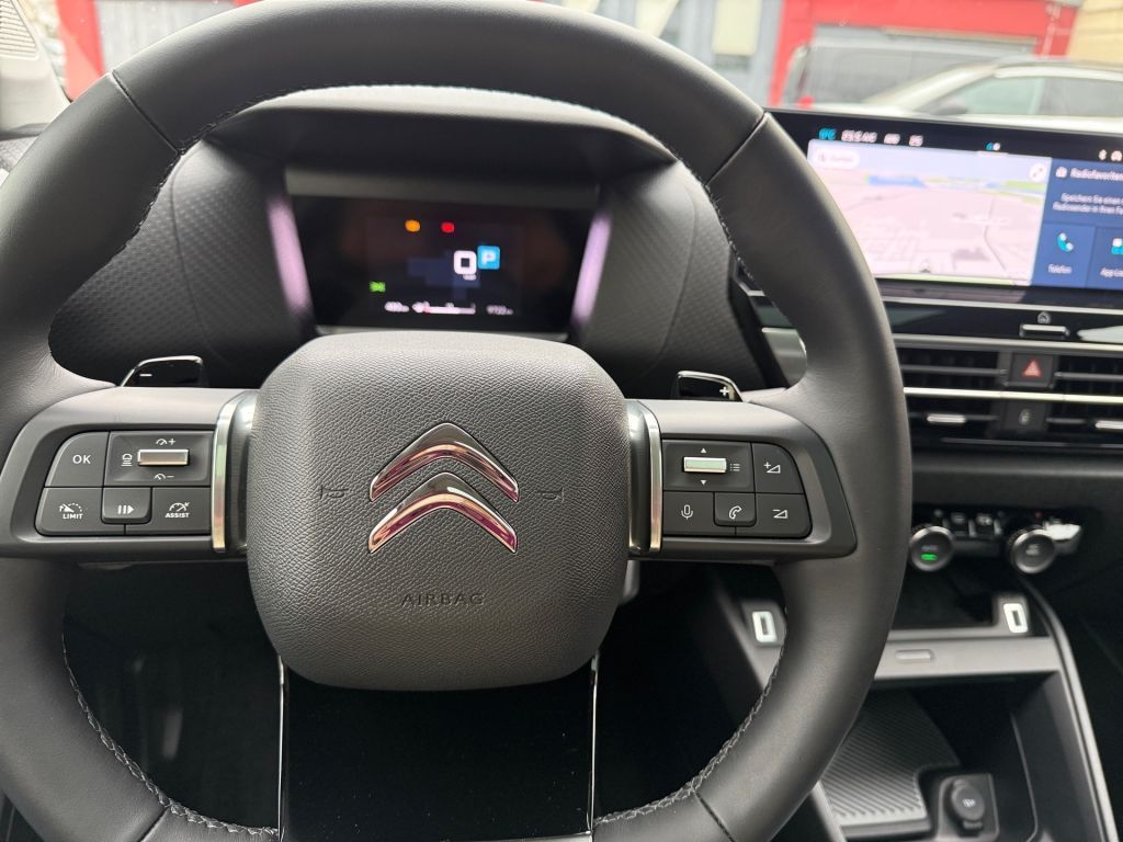 Fahrzeugabbildung Citroën C4 X PureTech 130 Stop&Start EAT8 MAX