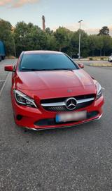 Mercedes-Benz CLA 180 Shooting Brake - - rote Mercedes-Benz CLA 180 Shooting Brake