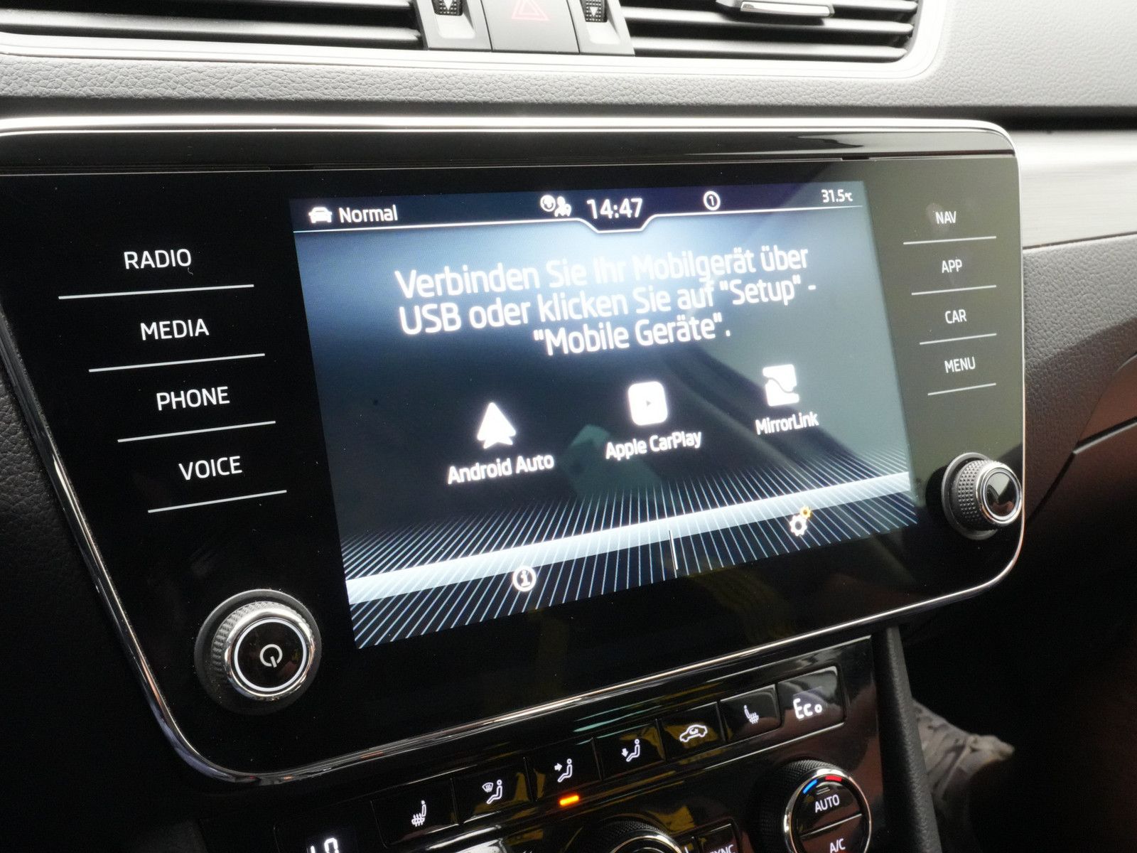 Skoda Superb - Bild 8