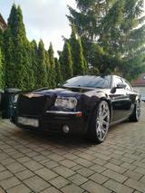 Chrysler 300C 5.7 V8 HEMI Autom. - - Chrysler 300C: Schwarz