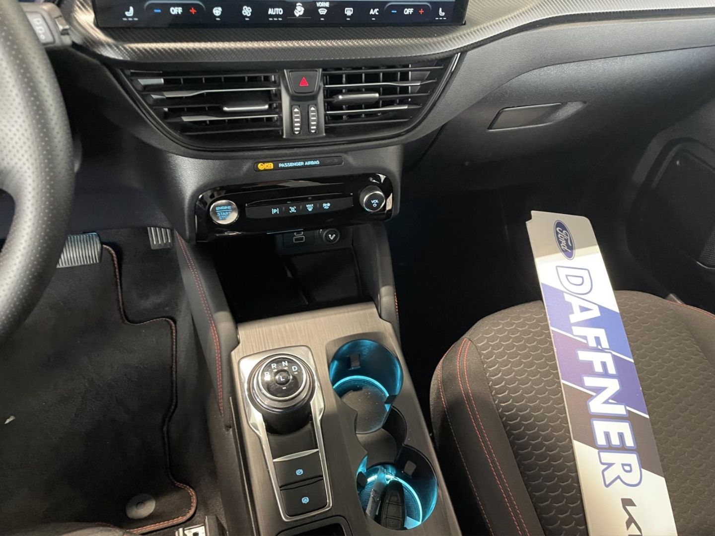 Fahrzeugabbildung Ford Kuga Hybrid ST-Line Navi Digitales Cockpit LED
