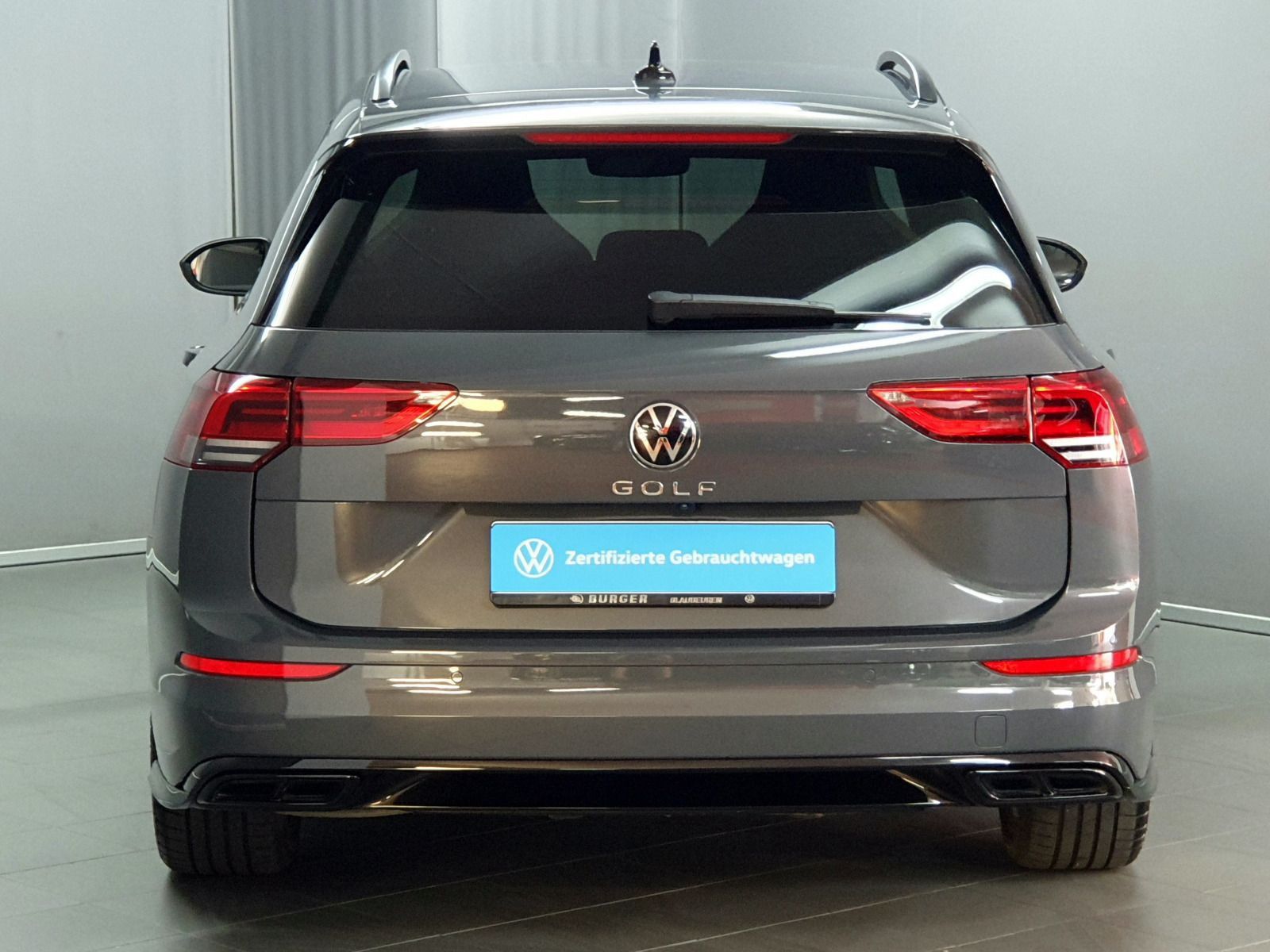 Volkswagen Golf VIII Variant 2.0TSI DSG R-Line ACC LED RFK foto 5