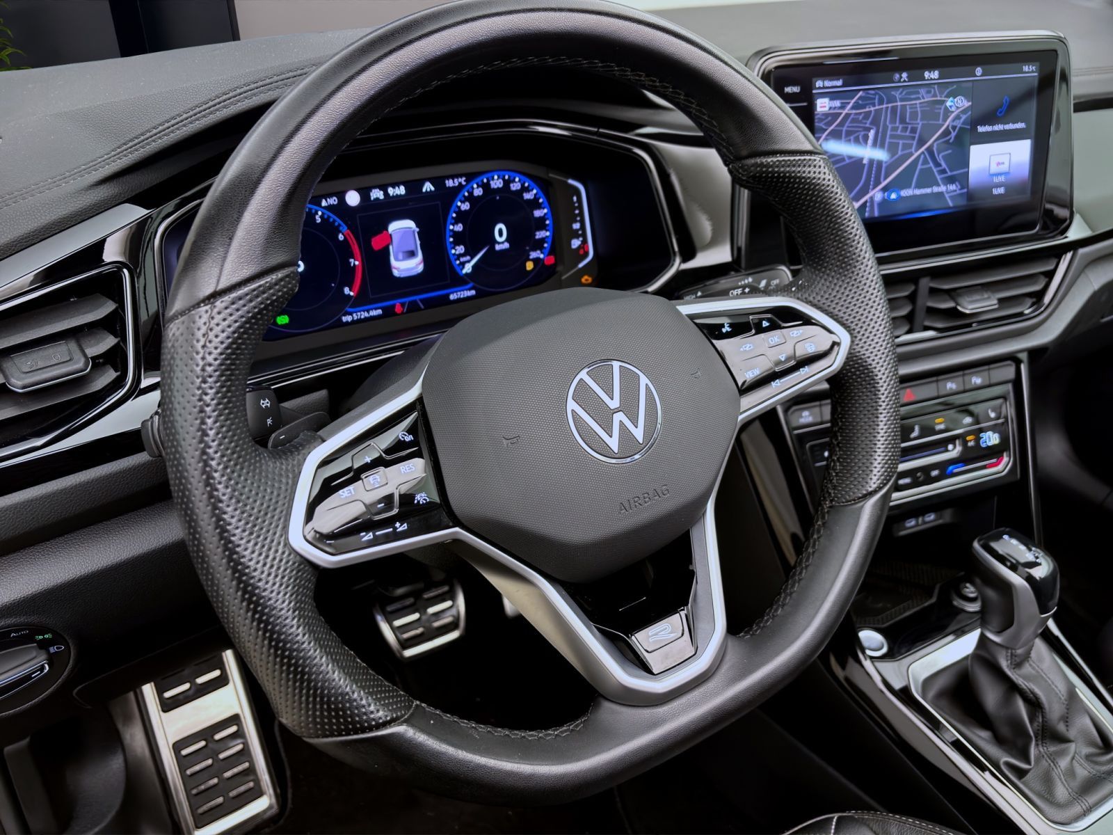 Volkswagen T-Roc - Bild 12