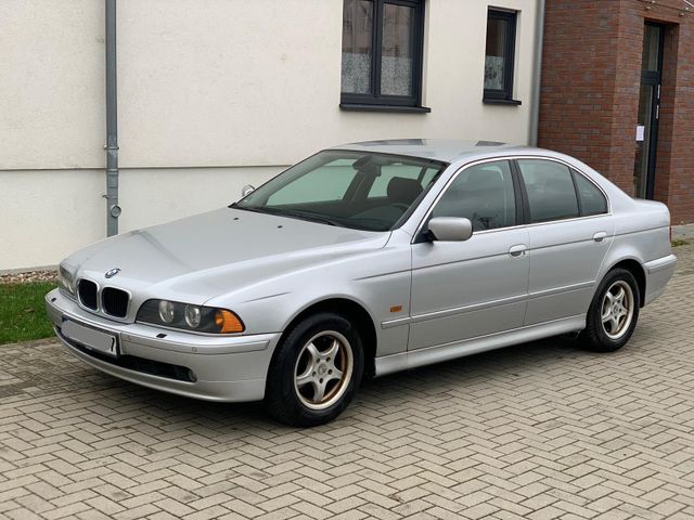 BMW 520 i Facelift * 1 Hand Automatik Klim...