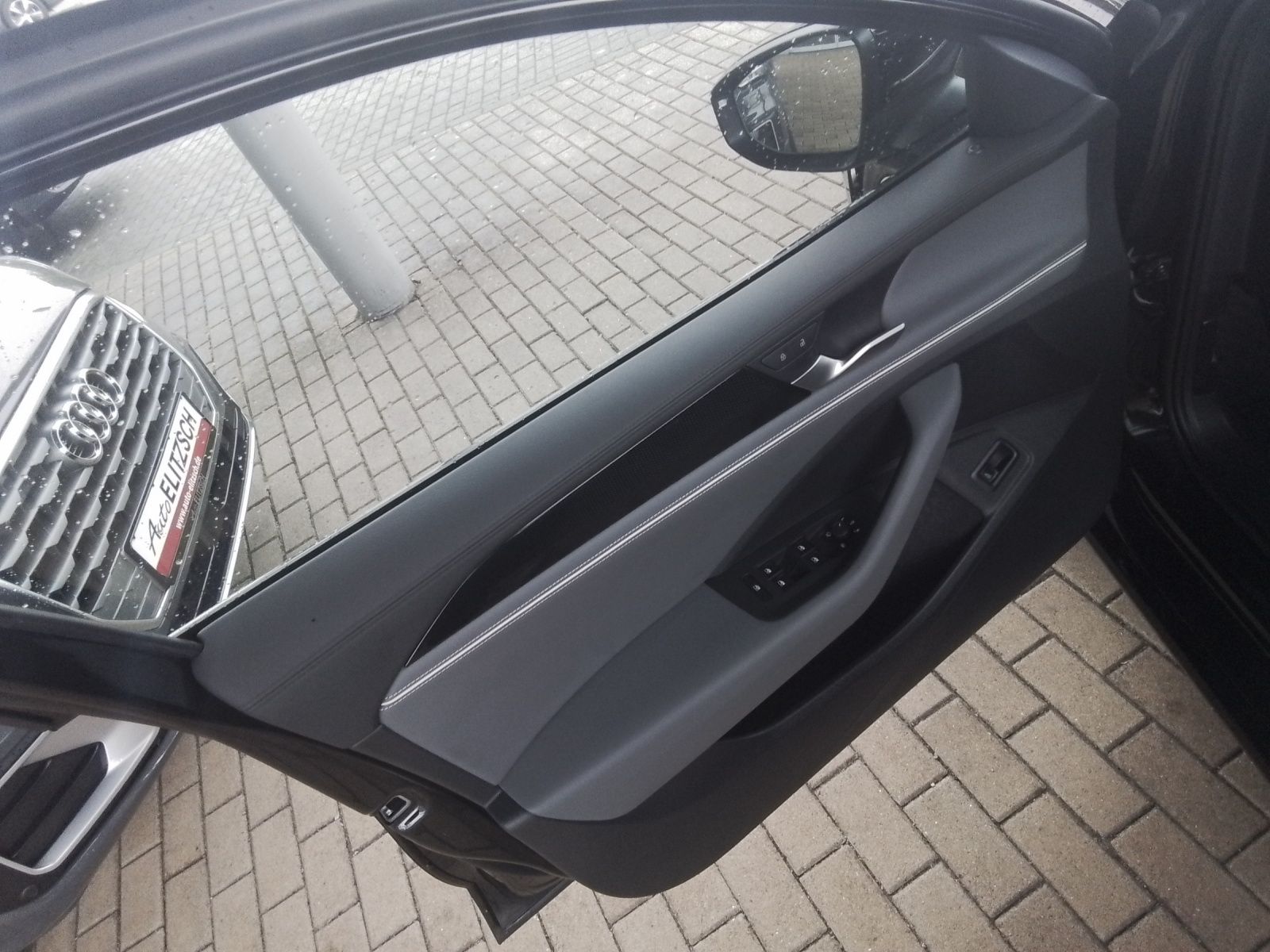 Fahrzeugabbildung Volkswagen Passat eTSI DSG LED ACC NAVI TRAILERASSIST