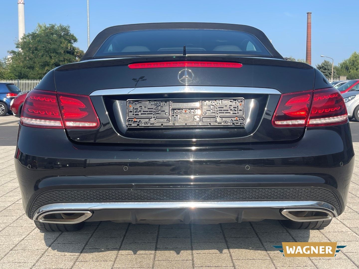Fahrzeugabbildung Mercedes-Benz E 400 Cabrio AMG Paket Sportsitze