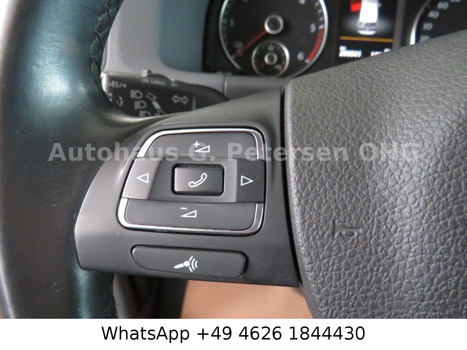 Fahrzeugabbildung Volkswagen Touran Highline*DSG*Sitzh*Einpark*Allwetter*