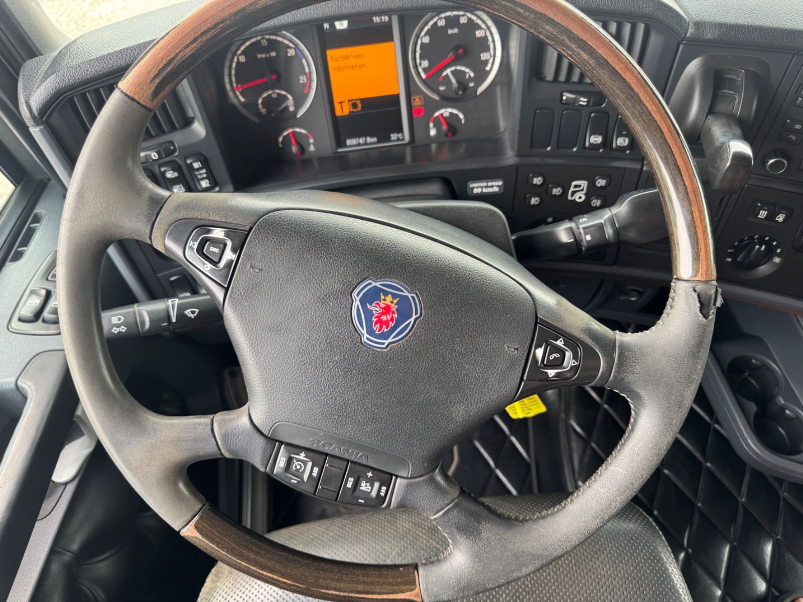 Fahrzeugabbildung Scania R-SERIEN R730 V8