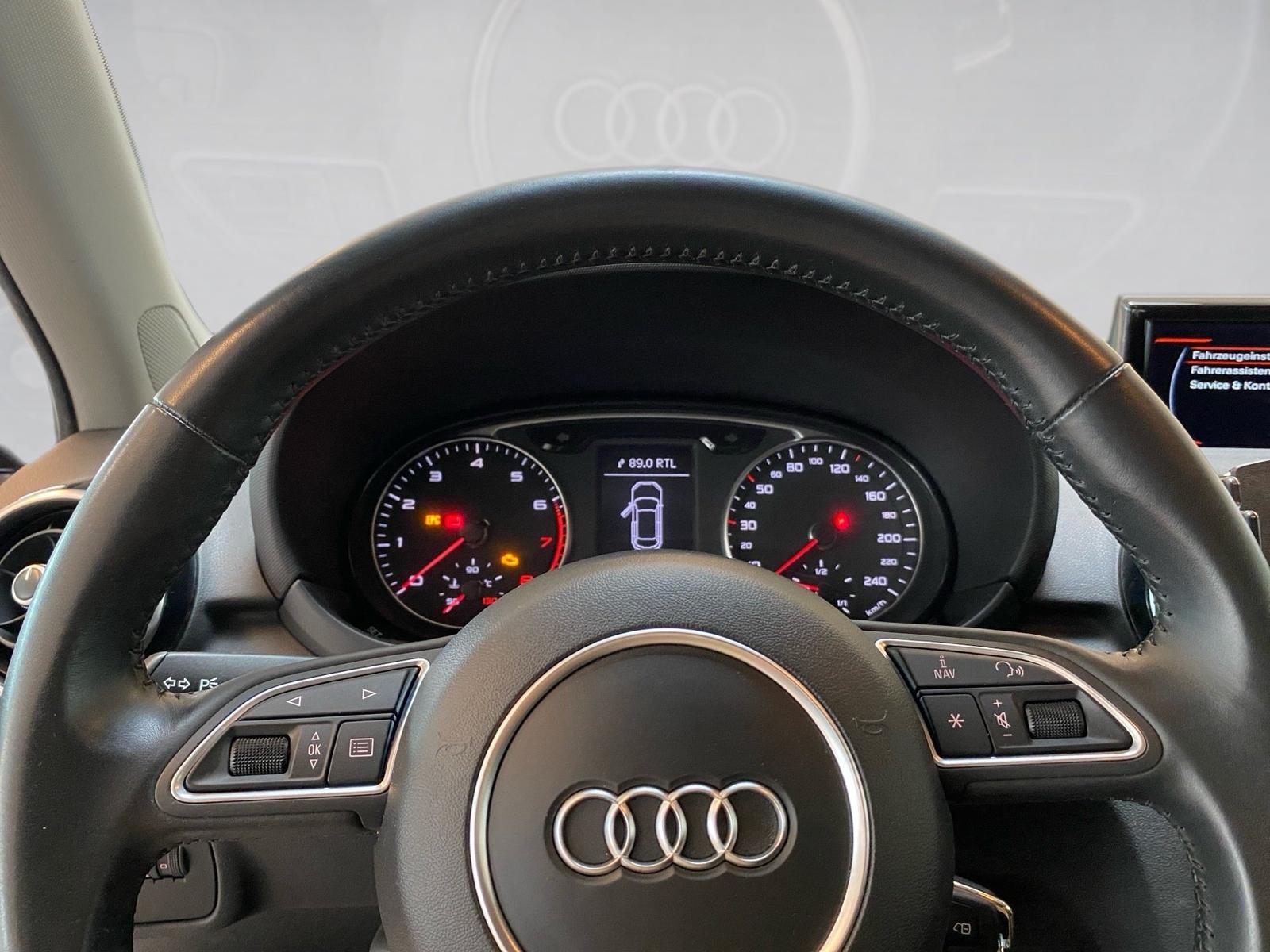 Audi A1 Sportback 1.0 TFSI ultra sport S tronic PDC S