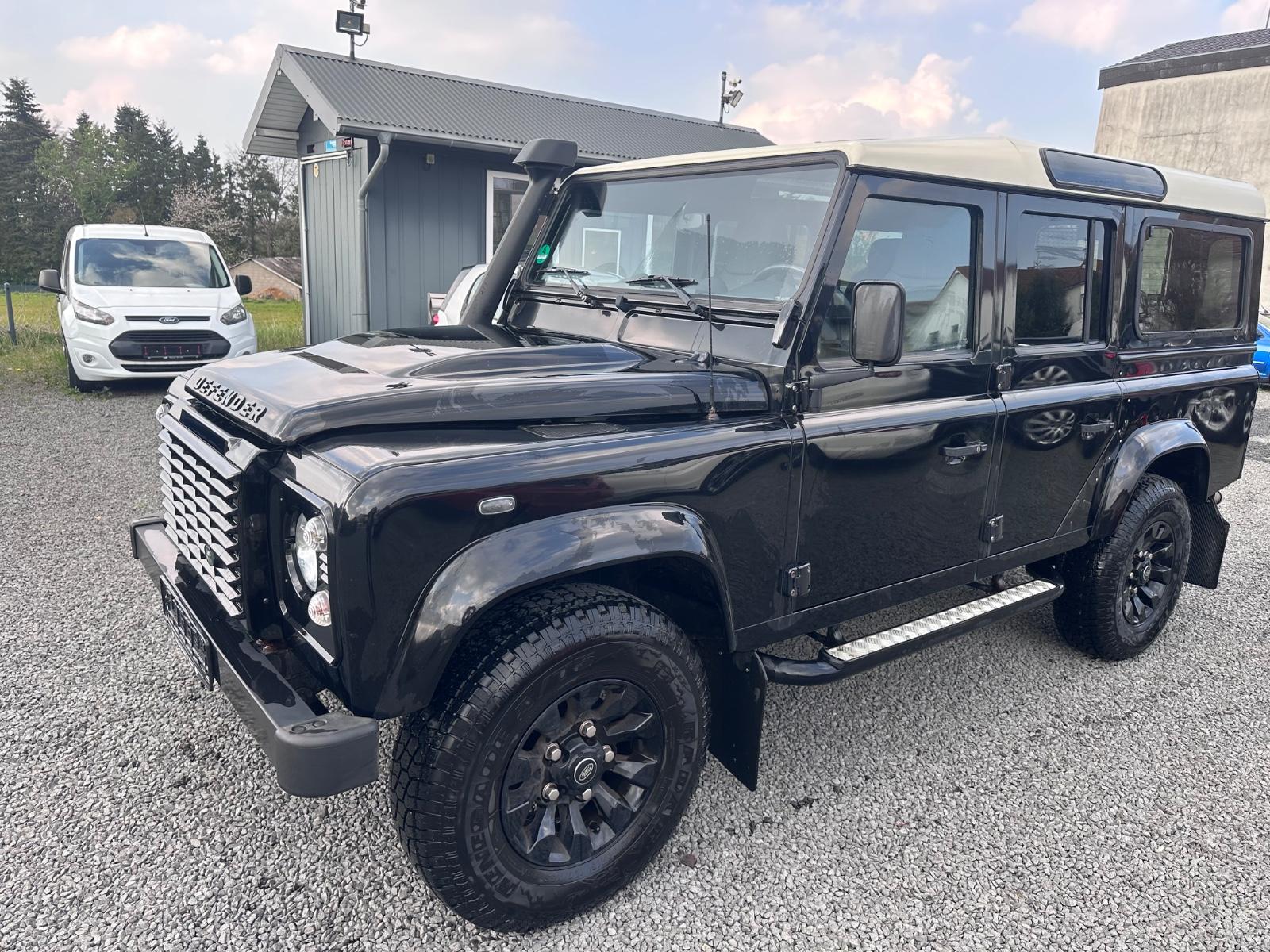 Land Rover Defender 110 SE Station Wagon 6 Gang