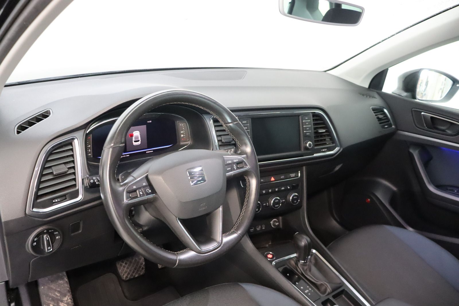 Fahrzeugabbildung SEAT Ateca 2.0 * Navi * LED * ACC * AHK