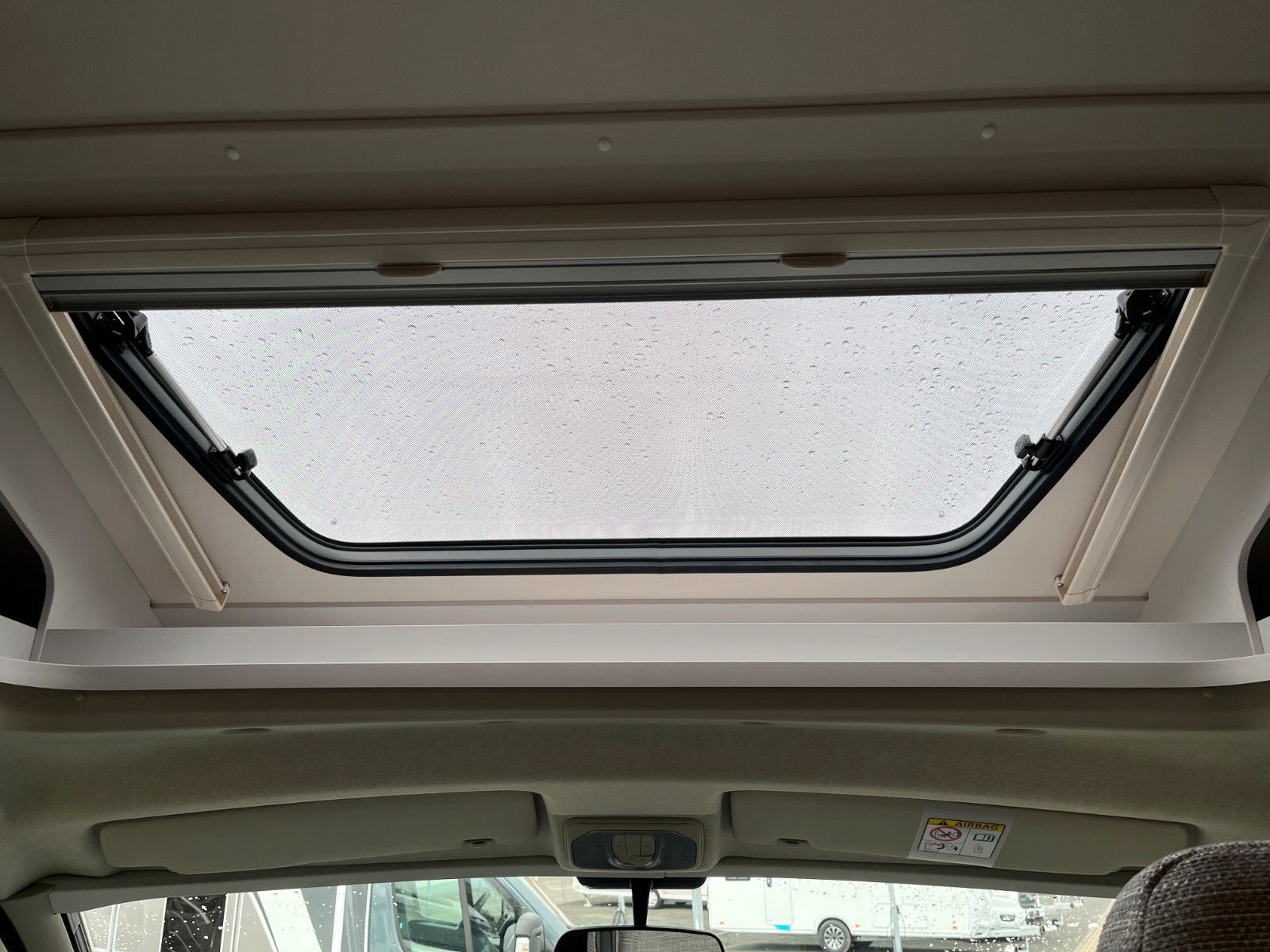 Fahrzeugabbildung Etrusco T 7.4 SB *Markise*Multimedia*Rahmenfenster