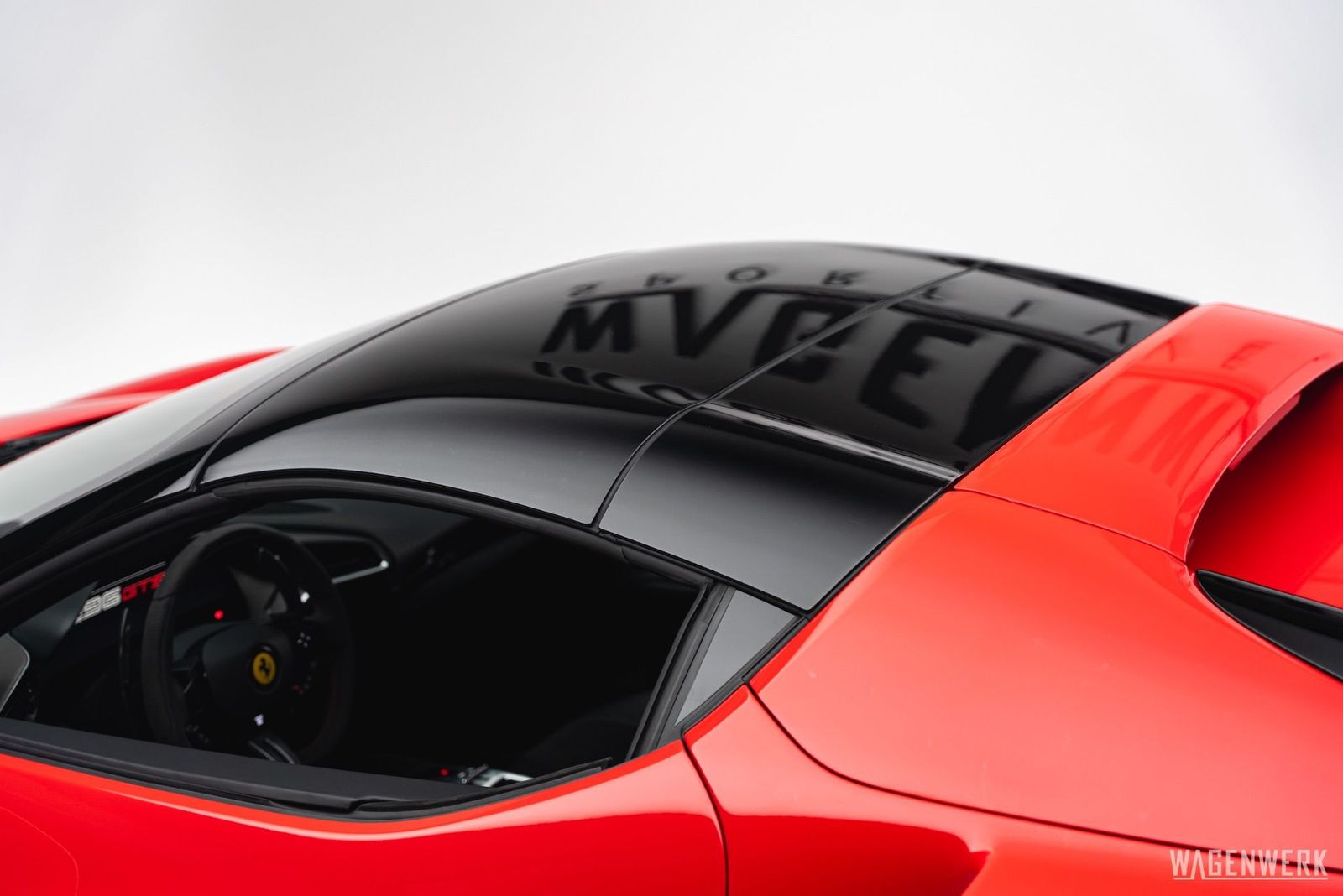 Ferrari 296 GTS Spider LIFT CARBONLENKRAD BICOLOR KAMERA imagem 3