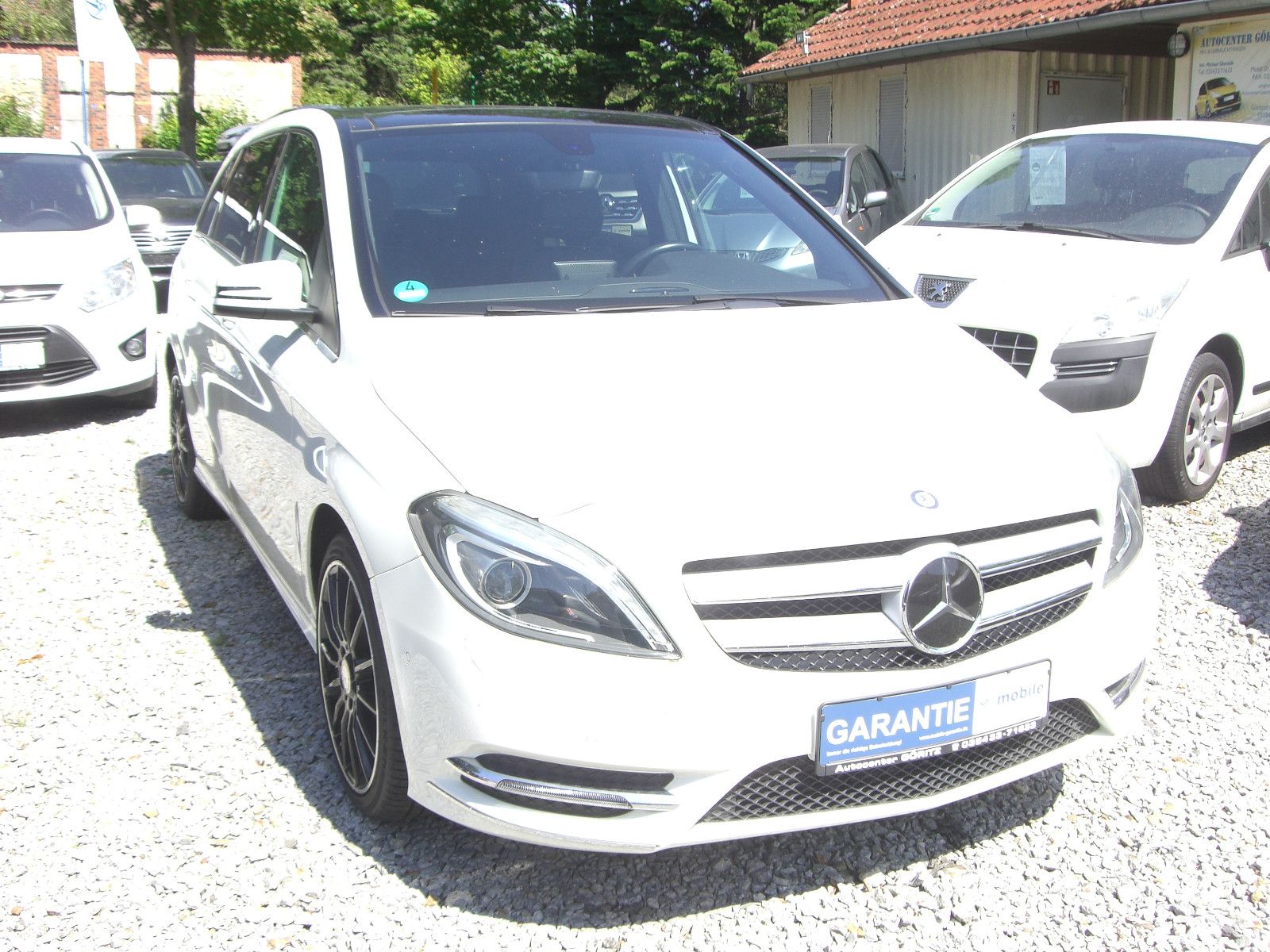 MERCEDES-BENZ B 180 Sportline 1.Hand,Navi,Sitzhzg.&amp;Klimaaut.