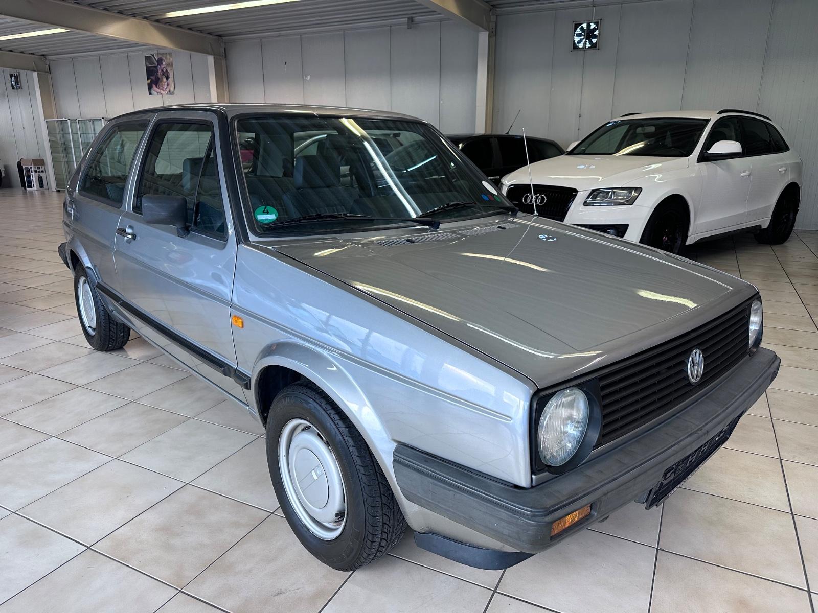 Volkswagen Golf**Tüv NEU**Service NEU*